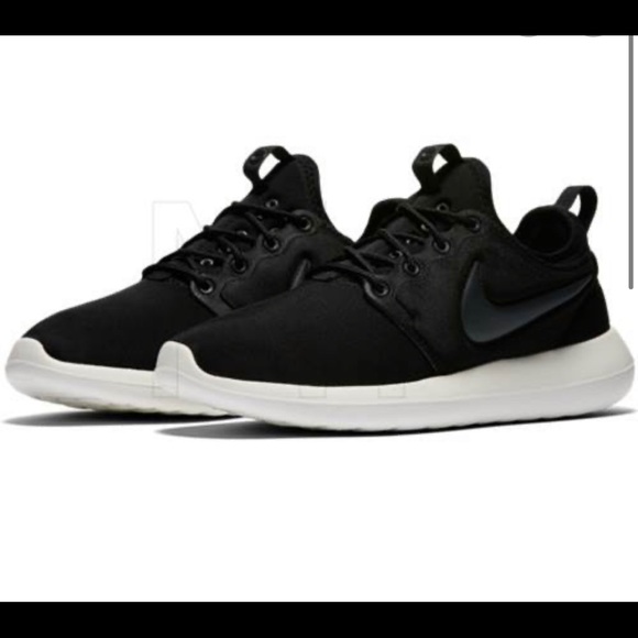 Nike Roshe Two Womens Size Running - Picture 1 of 7